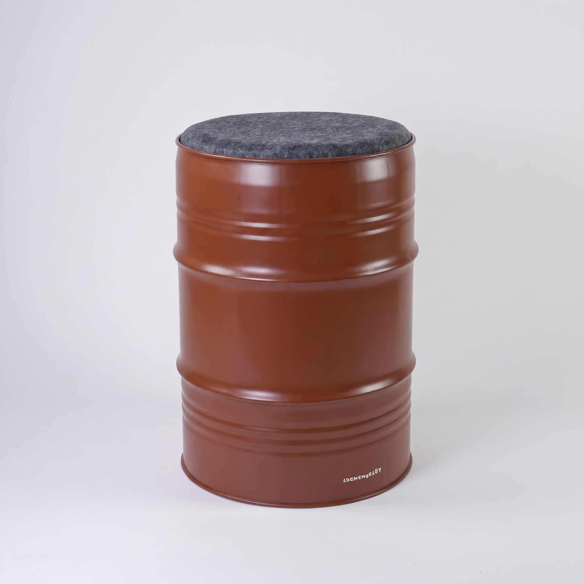 Stool nut brown (RAL 8011)
